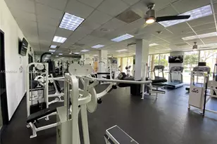 19370 Collins Ave, Sunny Isles Beach, FL 33160 - Photo 23