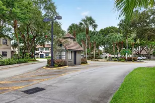 9012 Vineyard Lake Dr, Plantation, FL 33324 - Photo 63