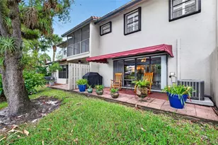 9012 Vineyard Lake Dr, Plantation, FL 33324 - Photo 51