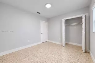 2450 NW 11th St, Miami, FL 33125 - Photo 29