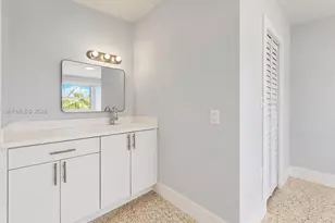 2450 NW 11th St, Miami, FL 33125 - Photo 37