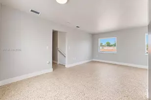 2450 NW 11th St, Miami, FL 33125 - Photo 13