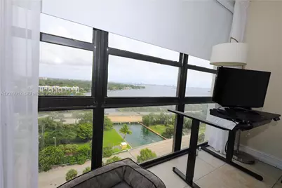 600 NE 36th St #1614, Miami, FL 33137 - Photo 17
