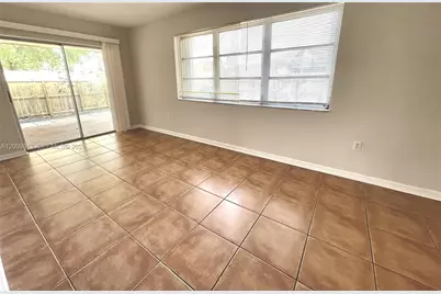 8561 Sheraton Dr, Miramar, FL 33025 - Photo 7