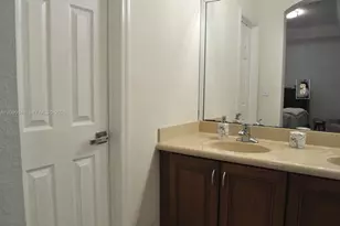 7940 NW 108th Pl, Doral, FL 33178 - Photo 21