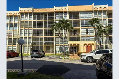 601 Three Islands Blvd #117, Hallandale Beach, FL 33009 - Photo 1