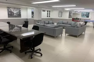 100 Lincoln Rd, Miami Beach, FL 33139 - Photo 31