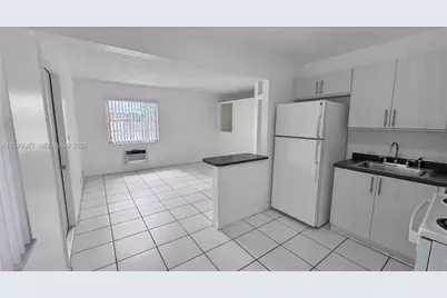 2829 Van Buren St #207, Hollywood, FL 33020 - Photo 7