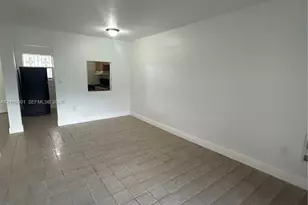 2441 NW 13th St, Miami, FL 33125 - Photo 7