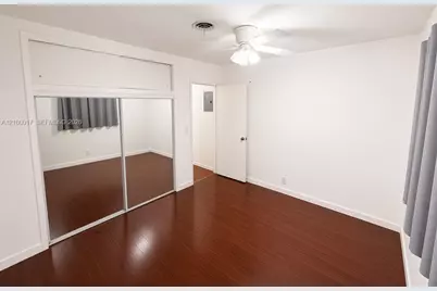 345 NW 32nd St #345, Oakland Park, FL 33309 - Photo 3