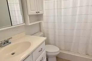 6421 NW 26th St, Sunrise, FL 33313 - Photo 9