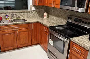 403 NW 186th St, Miami Gardens, FL 33169 - Photo 7
