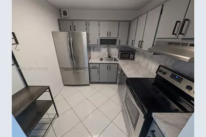 100 Bayview Dr #730, Sunny Isles Beach, FL 33160 - Photo 15