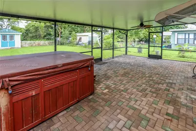 5618 Madison St, Hollywood, FL 33023 - Photo 19