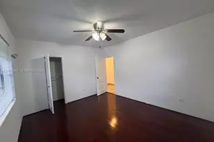 1071 NW 34th St, Miami, FL 33127 - Photo 15