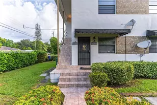 1071 NW 34th St, Miami, FL 33127 - Photo 17