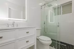1025 SW 11th St, Miami, FL 33129 - Photo 13