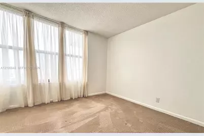 2500 Parkview Dr #1705, Hallandale Beach, FL 33009 - Photo 23