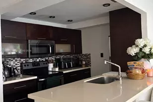5401 Collins Ave, Miami Beach, FL 33140 - Photo 5