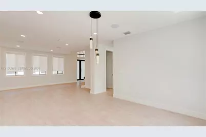 7956 SW 195th St, Cutler Bay, FL 33157 - Photo 11