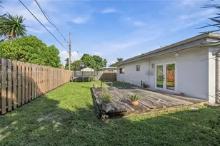 8921 NW 25th Ct, Sunrise, FL 33322 - Photo 25
