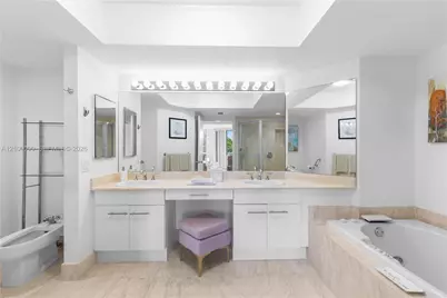 21205 Yacht Club Dr #504, Aventura, FL 33180 - Photo 19
