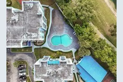 9440 Fontainebleau Blvd #203, Miami, FL 33172 - Photo 3