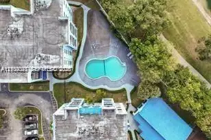 9440 Fontainebleau Blvd, Miami, FL 33172 - Photo 3