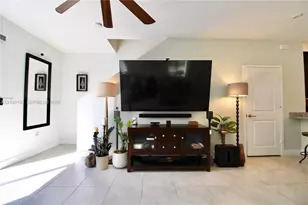 23380 SW 110th Ct, Homestead, FL 33032 - Photo 5