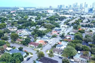 1085 NW 25th St, Miami, FL 33127 - Photo 11