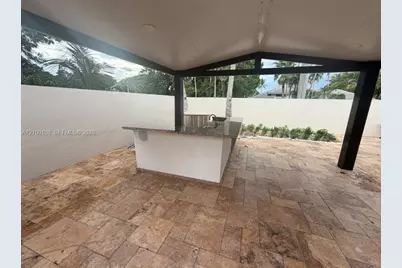 15240 S Laurel Ln S #15240, Pembroke Pines, FL 33027 - Photo 7
