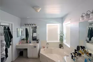 7683 NW 19th St, Pembroke Pines, FL 33024 - Photo 17