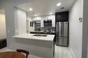 11607 NW 11th St, Pembroke Pines, FL 33026 - Photo 3