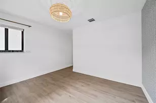 2091 NE 55th St, Fort Lauderdale, FL 33308 - Photo 23