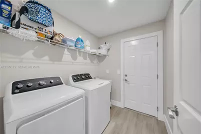 314 NW 25th Place #314, Cape Coral, FL 33993 - Photo 15