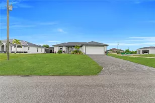 314 NW 25th Pl, Cape Coral, FL 33993 - Photo 3