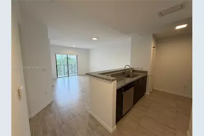 1801 SW 32nd Ave #303, Miami, FL 33145 - Photo 3
