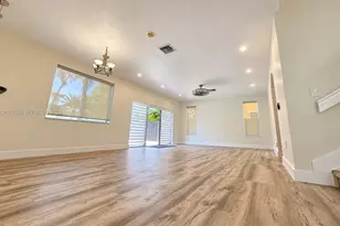 15813 SW 140th St, Miami, FL 33196 - Photo 9