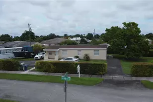 5241 SW 98th Avenue Rd, Miami, FL 33165 - Photo 1