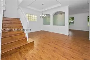 2010 NW 98th Way, Pembroke Pines, FL 33024 - Photo 5