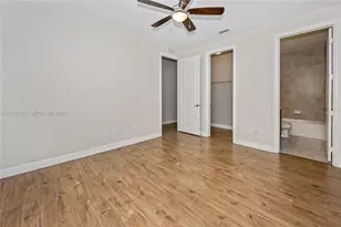 2010 NW 98th Way, Pembroke Pines, FL 33024 - Photo 3