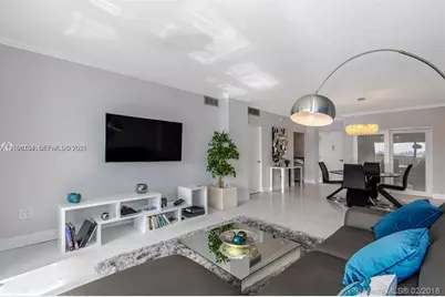 300 Bayview Dr #1102, Sunny Isles Beach, FL 33160 - Photo 5