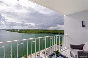 300 Bayview Dr, Sunny Isles Beach, FL 33160 - Photo 27