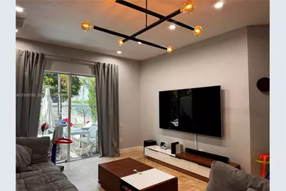 876 W Spinnaker Dr W, Hollywood, FL 33019 - Photo 5