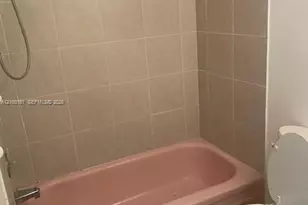 8566 NW 12th St, Plantation, FL 33322 - Photo 11