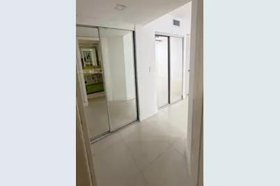 18601 NE 14th Ave #409, Miami, FL 33179 - Photo 13