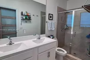 20658 NE 2nd Ct, Miami, FL 33179 - Photo 21
