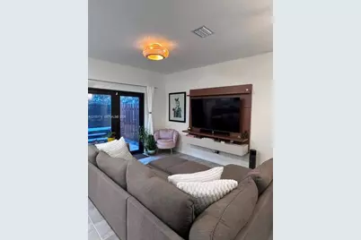 20658 NE 2nd Ct, Miami, FL 33179 - Photo 11