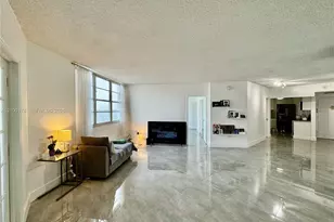 801 Brickell Bay Dr, Miami, FL 33131 - Photo 5