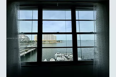 801 Brickell Bay Dr #570, Miami, FL 33131 - Photo 11